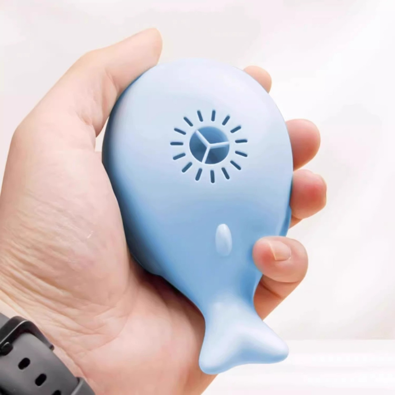 Interactive Whale Cat Toy - Fun Floating Ball for Playtime