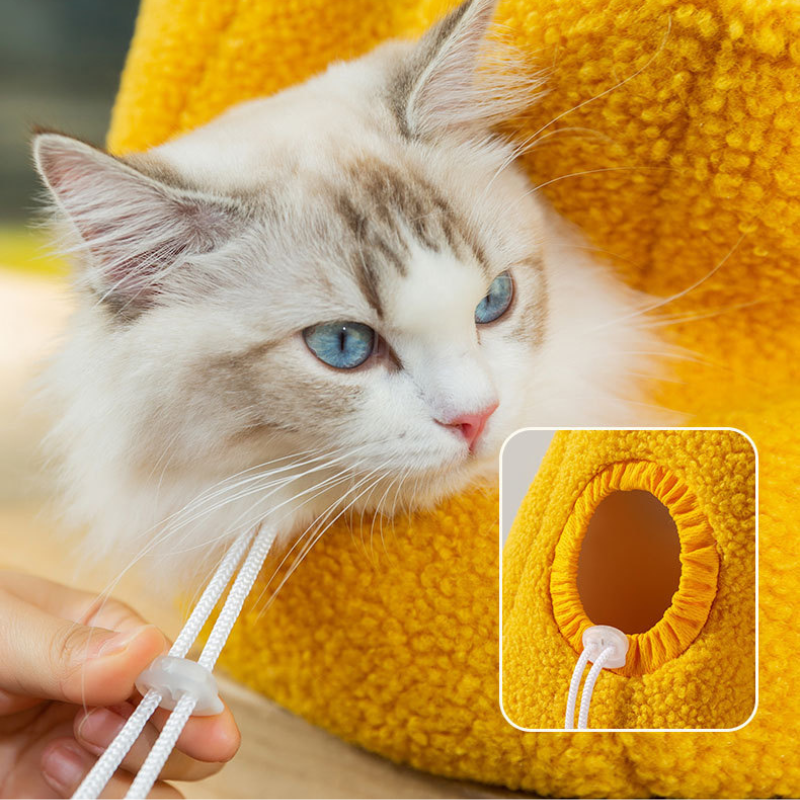 Giraffe Cat Carrier Bag - Fun & Soft Pet Accessory