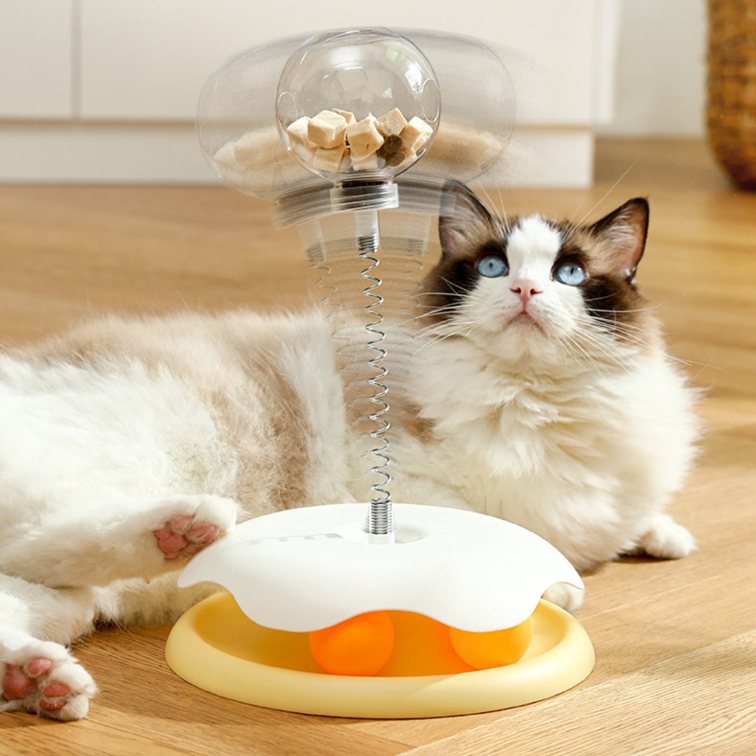 Interactive Cat Toy: Leaking Dispenser Ball for Fun Playtime
