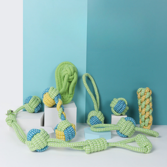 Durable Dog Toy: Knotted Rope Tug for Interactive Play