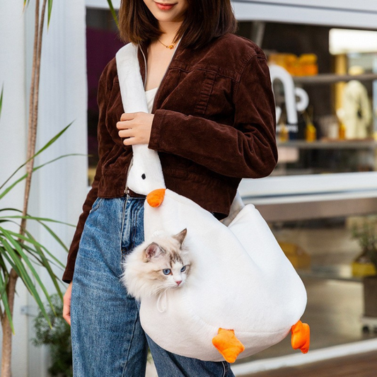 Durable Goose-Shaped Plush Cat Carrier Bag for Travel