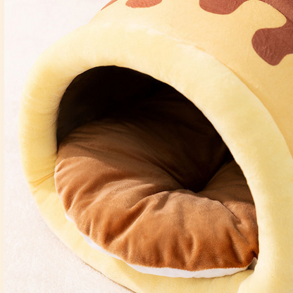 Cozy Honey Pot Winter Cat Bed - Warm & Stylish Pet Accessory