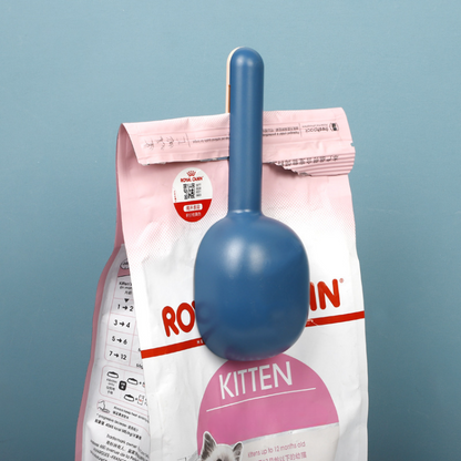 Durable Pet Food Scoop with Clip - Easy Feeding Tool