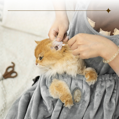 Durable Cat Grooming Apron for Easy Pet Care
