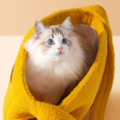 Giraffe Cat Carrier Bag - Fun & Soft Pet Accessory