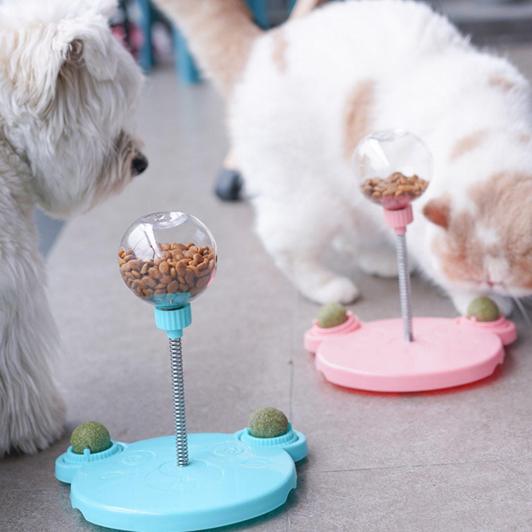 Interactive Cat Toy: Catnip Dispenser for Fun Playtime