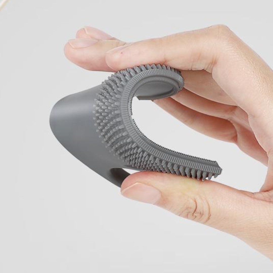 Pet Grooming Tool: Effective Silicone Fur Remover Brush