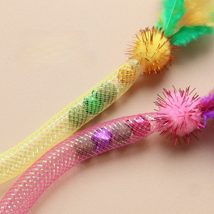 Interactive Cat Toy: Chewing Catnip Ball with Feathers