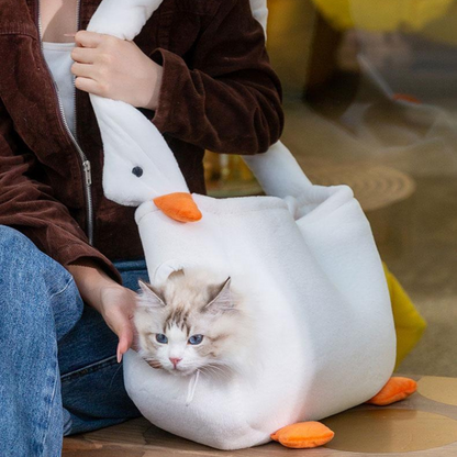 Durable Goose-Shaped Plush Cat Carrier Bag for Travel