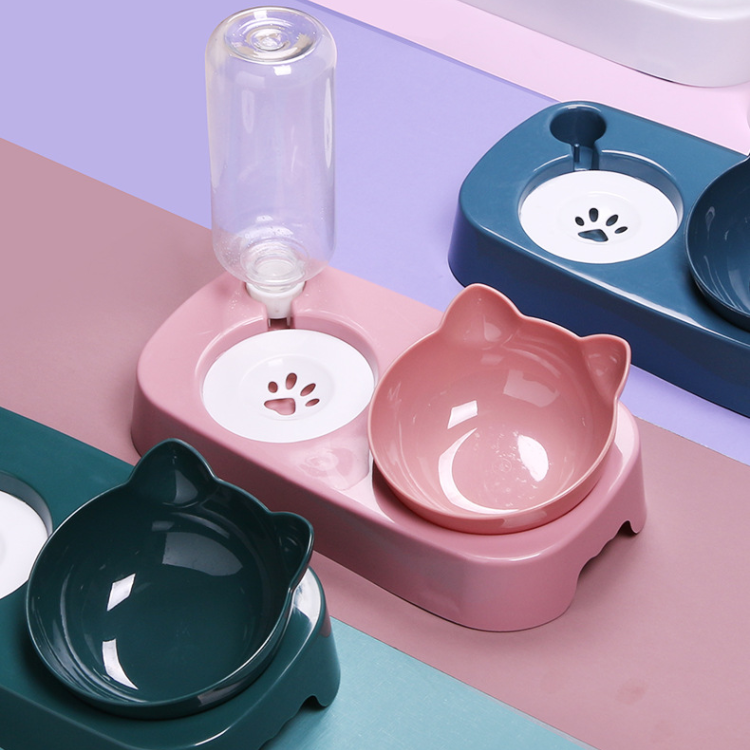 Automatic Cat Water Feeder: Convenient & Self-Refilling