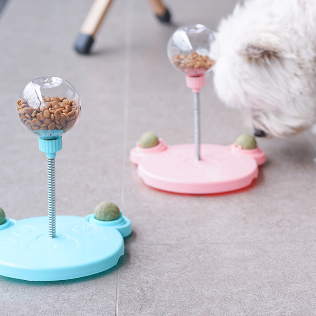 Interactive Cat Toy: Catnip Dispenser for Fun Playtime