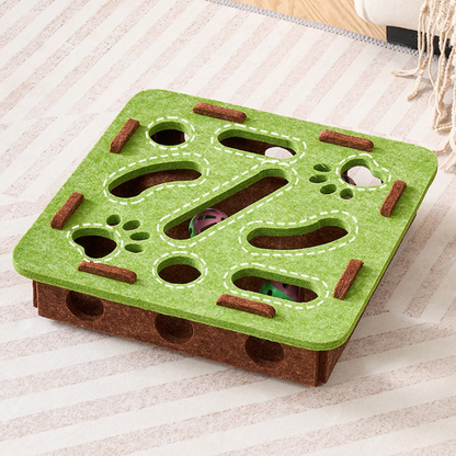 Interactive Felt Cat Toy Maze for Engaging Playtime Fun