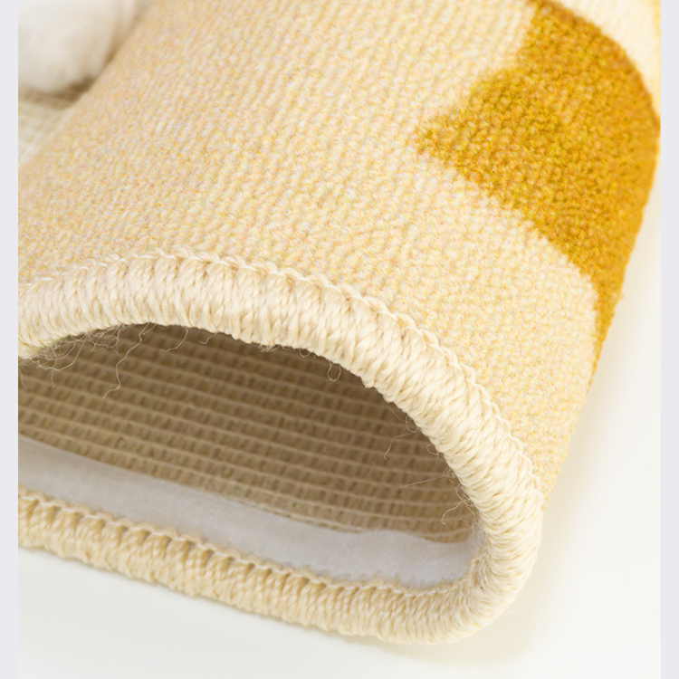 Durable Cat Scratching Mat - Stylish Anti-Scratch Solution