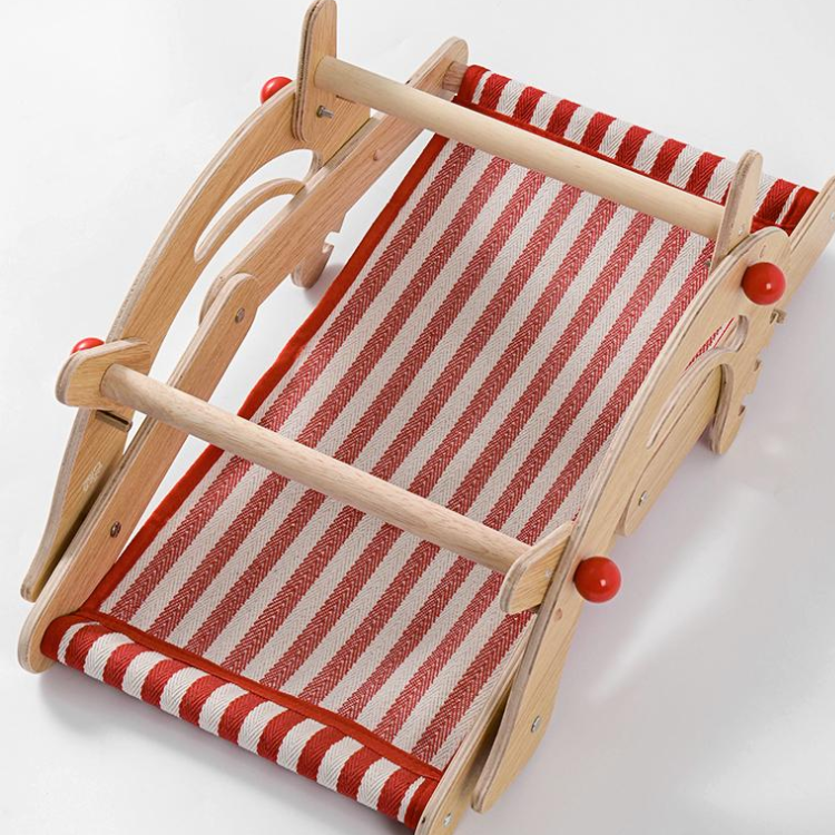 Adjustable Solid Wood Cat Recliner Chair for Ultimate Comfort