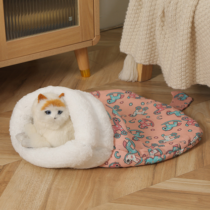Cozy Cat Cave Sleeping Bag: Warm & Comfortable Pet Accessory