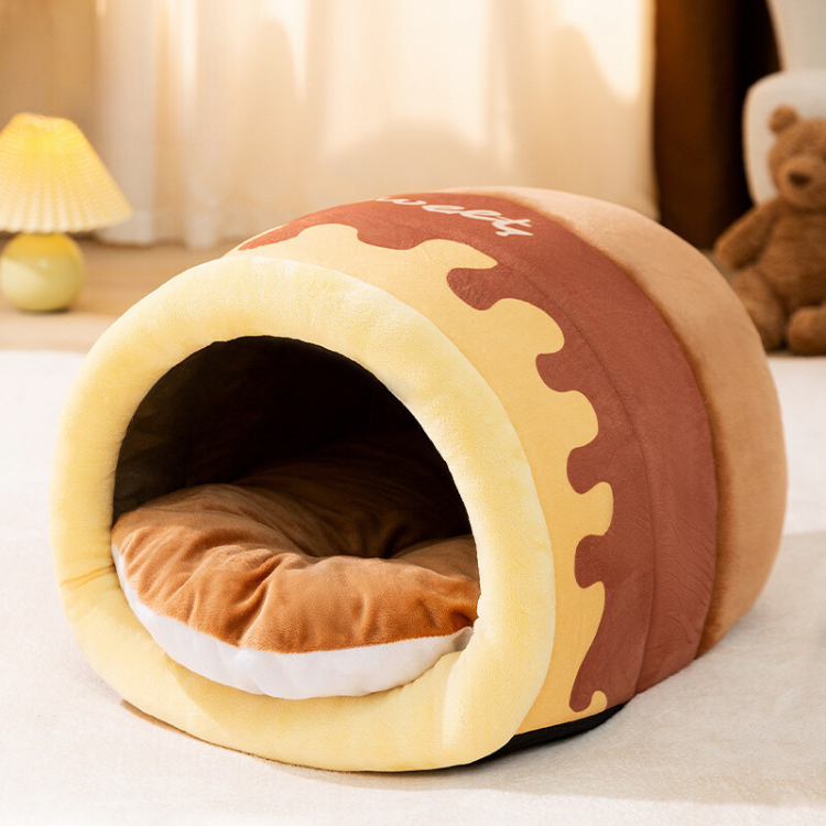 Cozy Honey Pot Winter Cat Bed - Warm & Stylish Pet Accessory