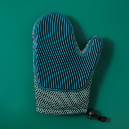 Pet Grooming Tool: Interactive Brush Gloves for Cats & Dogs