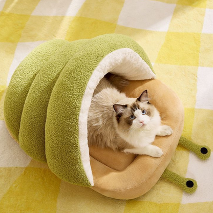 Cozy Snail-Shaped Pet Bed: Soft & Comfortable for Cats & Dogs