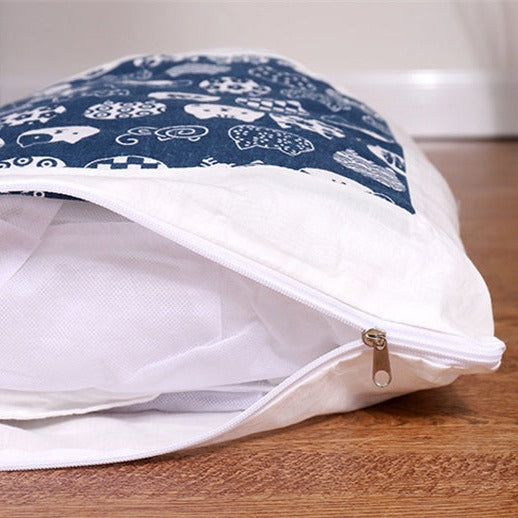 Cozy Pet Bed with Pillow - Comfortable & Stylish for Cats & Dogs