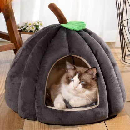 Cozy Pumpkin Tent Pet Bed for Cats & Dogs - Fun & Stylish!