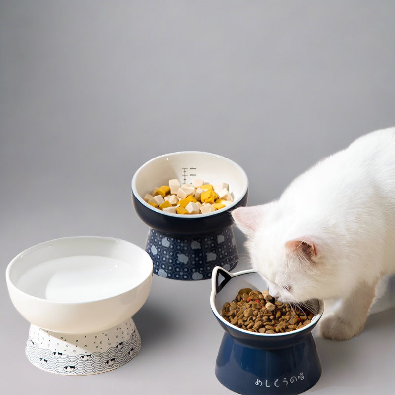 Durable Japanese Ceramic Cat Bowl for Stylish Hydration