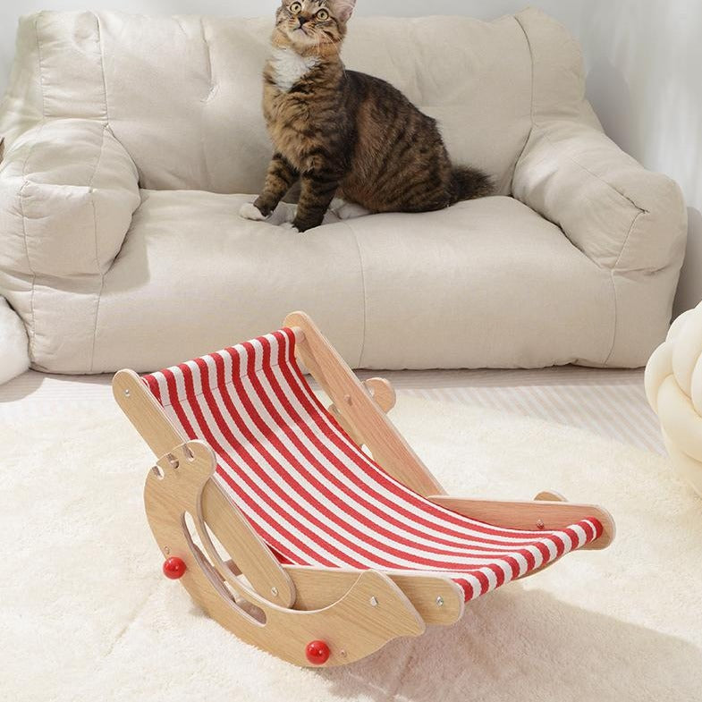 Adjustable Solid Wood Cat Recliner Chair for Ultimate Comfort
